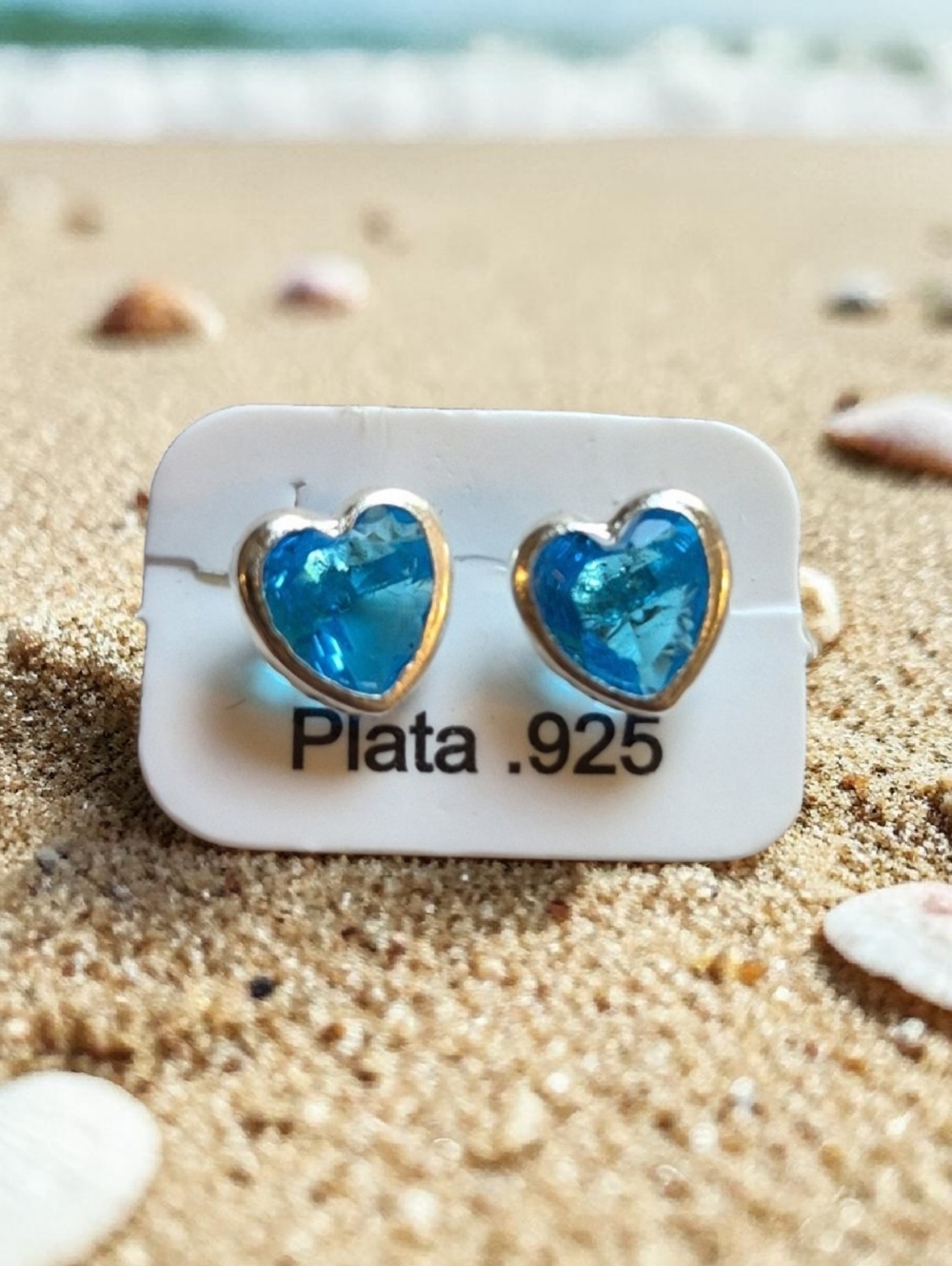 925 sterling silver from Taxco, Mexico.Classic heart-shaped stud earrings